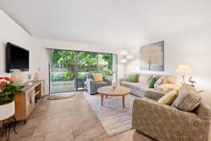 107 Club Drive, Palm Beach Gardens, FL 33418 - MLS#R11072957