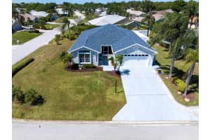 6823 Wadswoth Terrace, Port Saint Lucie, FL 34952 - MLS#R11072992