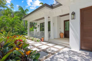 102 Nocossa Circle, Jupiter, FL 33458 Sold 09/18/25