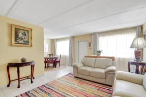 400 Village Green Circle, Palm Springs, FL 33461 - MLS#R11073131