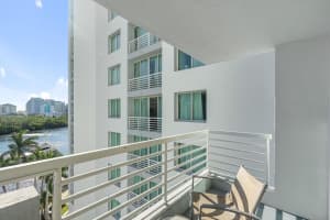 2670 E Sunrise Boulevard 718, Fort Lauderdale, FL 33304 - MLS#R11073141