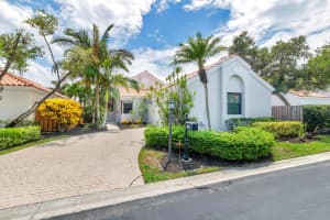 2690 Mikasa Drive, Palm Beach Gardens