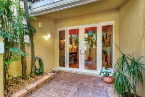 42 N Lakeshore Drive, Hypoluxo, FL 33462 Sold 09/29/25