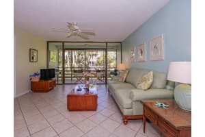 400 18th Street I7, Vero Beach, FL 32960 - MLS#R11073391
