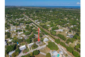 332 Smallwood Avenue, Fort Pierce, FL 34982 Sold 08/08/25