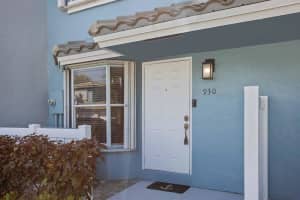930 Jeffery Street, Boca Raton, FL 33487 Sold 07/31/25