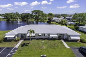 106 Lakes End Drive B, Fort Pierce