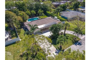 5116 Laird Lane, Jupiter, FL 33458 Sold 05/01/25