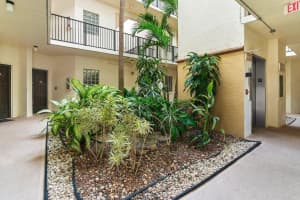 5099 Splendido Court R, Boynton Beach, FL 33437 Sold 10/10/25