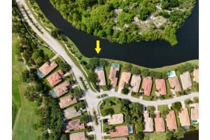 9276 Short Chip Circle, Port Saint Lucie, FL 34986 Sold 10/01/25