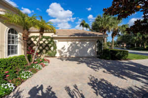 9276 Short Chip Circle, Port Saint Lucie, FL 34986 Sold 10/01/25