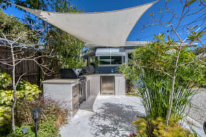 219 S L Street, Lake Worth Beach, FL 33460 Sold 06/12/25