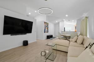 4 Admirals Court, Palm Beach Gardens, FL 33418 Sold 07/02/25