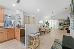 4 Admirals Court, Palm Beach Gardens, FL 33418 Sold 07/02/25