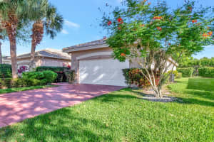 9575 N Crescent View Drive N, Boynton Beach, FL 33437 Sold 05/09/25