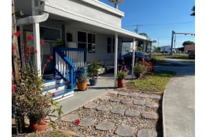 8680 Us Highway 441 SE 31, Okeechobee, FL 34974 - MLS#R11073864