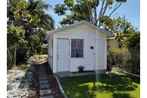 1022 N J Street, Lake Worth Beach, FL 33460 Sold 05/01/25