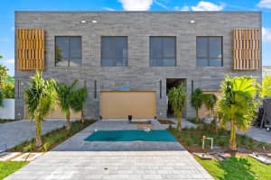 923 NE 8th Avenue, Delray Beach, FL 33483 Sold 06/20/25