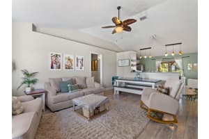 1171 Larkspur Street SE, Palm Bay, FL 32909 - MLS#R11073979
