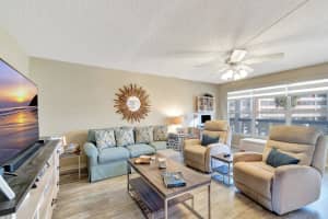 212 Greenbrier A, West Palm Beach, FL 33417 - MLS#R11074004