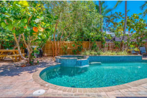 517 38th Street, West Palm Beach, FL 33407 Sold 05/19/25