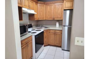 214 Newport M, Deerfield Beach, FL 33442 Sold 09/10/25