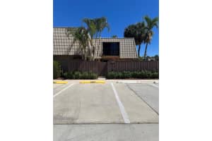6816 68th Way, West Palm Beach, FL 33409 Sold 05/29/25