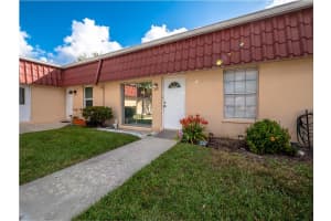 252 Down East Lane, Lake Worth, FL 33467 Sold 05/23/25