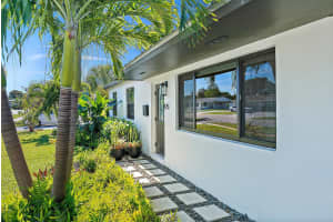 925 Lighthouse Drive, North Palm Beach, FL 33408 Sold 05/09/25
