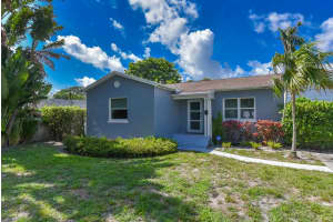 340 Russlyn Drive, West Palm Beach, FL 33405 - MLS#R11074413