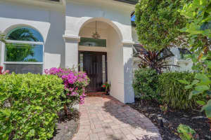 137 Magnolia Way, Tequesta, FL 33469 Sold 07/09/25