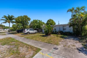 3621 SW 45th Terrace, West Park, FL 33023 Sold 06/02/25