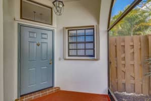 2556 La Cristal Circle, Palm Beach Gardens, FL 33410 Sold 08/18/25