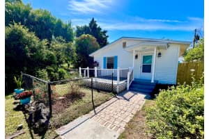 3505 3rd Street, Vero Beach, FL 32968 Sold 05/15/25