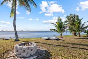3812 N Shore Drive, West Palm Beach, FL 33407 Sold 08/29/25