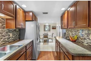 130 W Pine Tree Avenue, Lake Worth, FL 33467 Sold 04/23/25