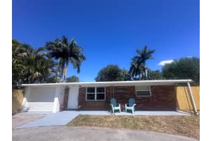 130 W Pine Tree Avenue, Lake Worth, FL 33467 Sold 04/23/25