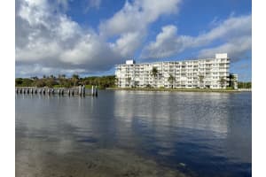 1536 Se 15th Court 202, Deerfield Beach