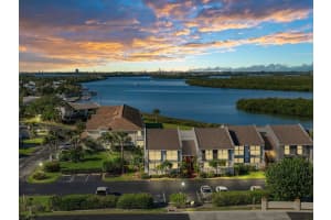 3225 S Lakeview Cr Circle 201, Fort Pierce, FL 34949 Sold 07/02/25