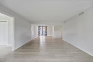 5344 Woodland Lakes Drive 120, Palm Beach Gardens, FL 33418 Sold 06/27/25