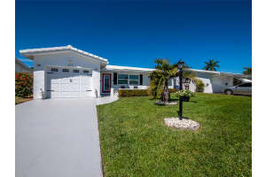 809 SW 3rd Avenue, Boynton Beach, FL 33426 Sold 08/28/25