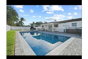 5040 NE 22 Avenue, Lighthouse Point, FL 33064 - MLS#R11074818