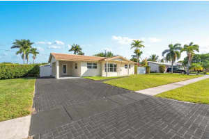 5040 NE 22 Avenue, Lighthouse Point, FL 33064 - MLS#R11074818