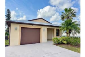 8 Golf Drive, Port Saint Lucie, FL 34952 Sold 05/16/25