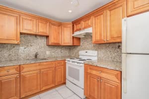 1330 Nw 43rd Avenue 202, Lauderhill