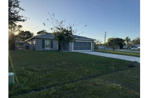 425 NW Hutchins Street, Port Saint Lucie, FL 34983 - MLS#R11075029