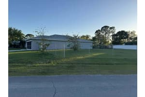 425 NW Hutchins Street, Port Saint Lucie, FL 34983 - MLS#R11075029