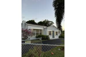 701 SW 8th Avenue, Delray Beach, FL 33444 - MLS#R11075064