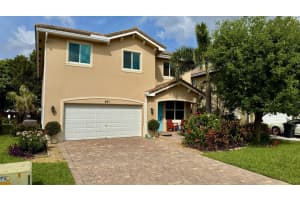 841 Palm Tree Lane, Haverhill, FL 33415 Sold 04/28/25