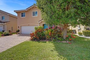 841 Palm Tree Lane, Haverhill, FL 33415 Sold 04/28/25